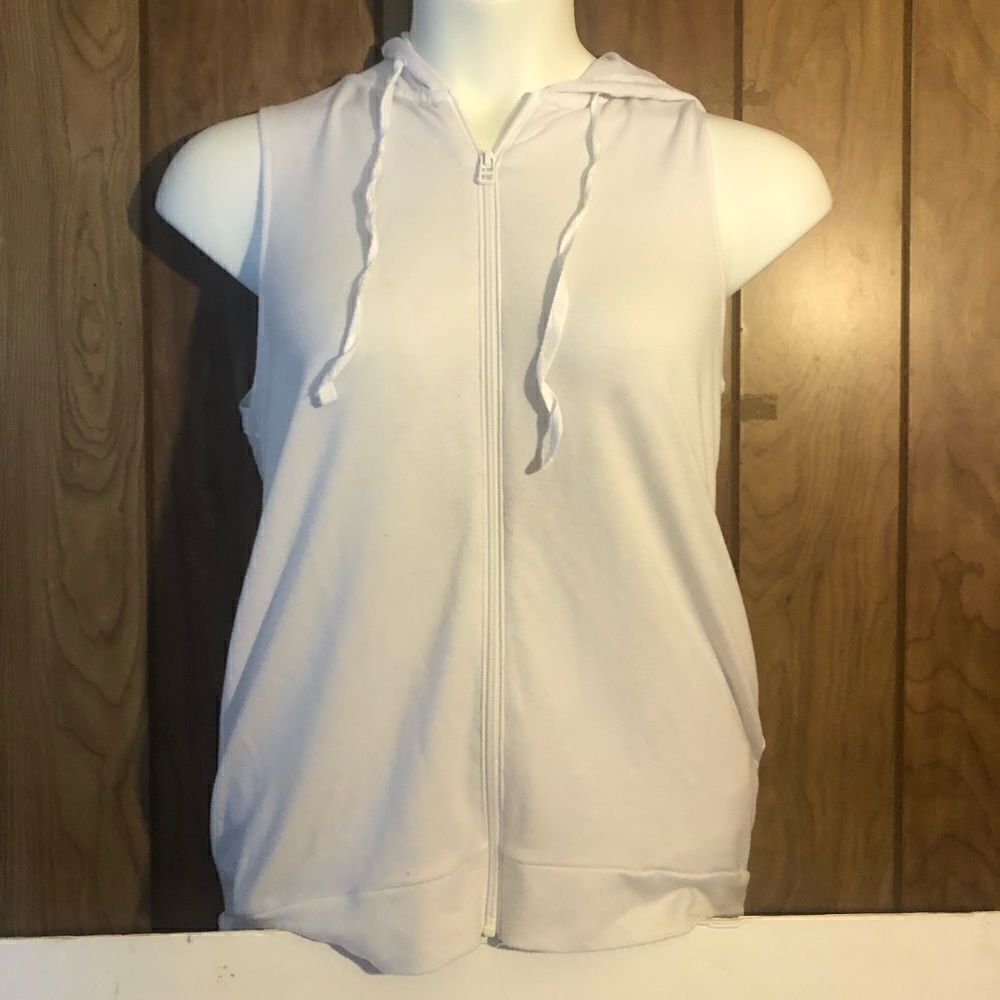 Xersion sleeveless hoodie vest. White. Size small